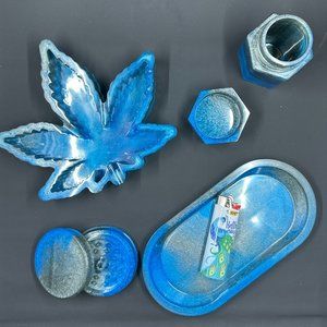 Customizable Smoke Kits